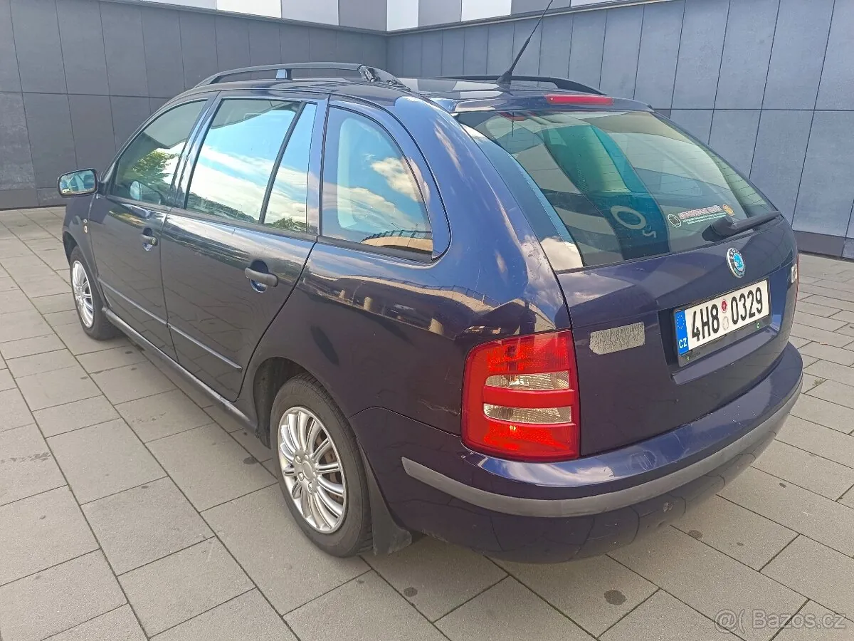 Skoda Fabia 2002 photo 2