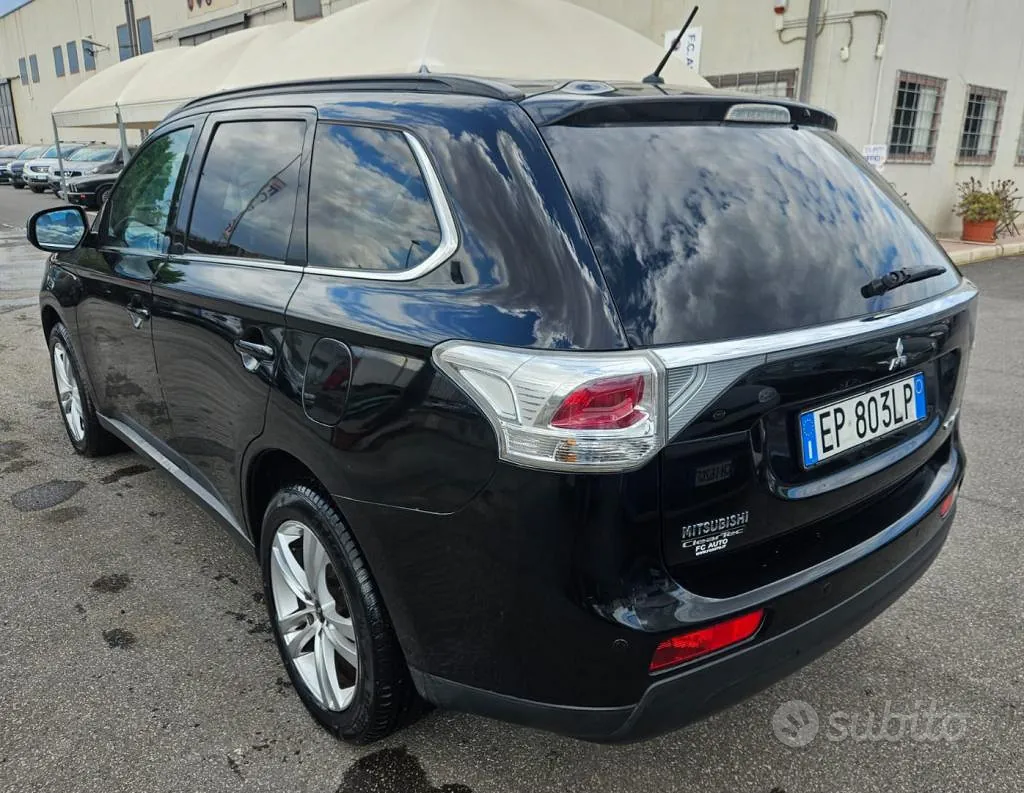 Mitsubishi Outlander 2013 photo 5