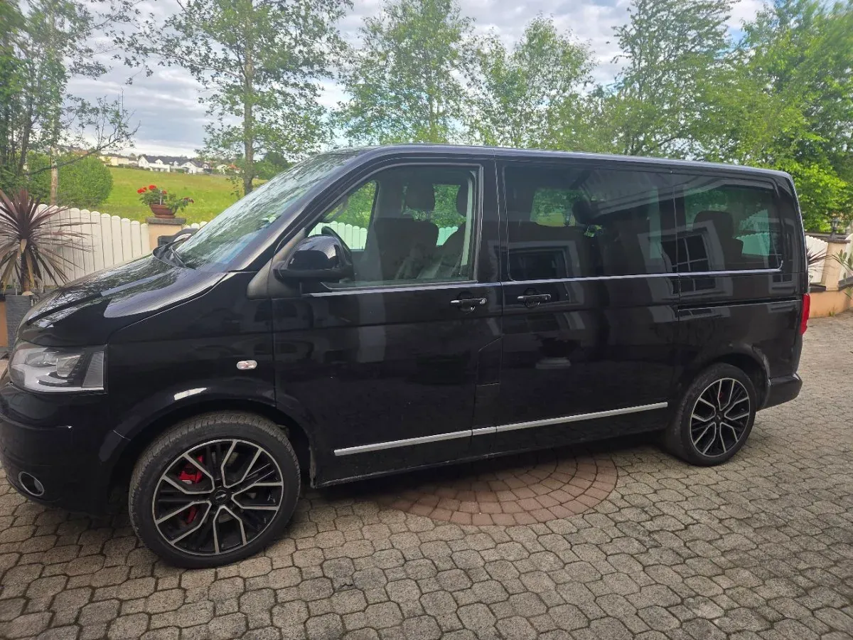 Volkswagen Multivan 2014 photo 2