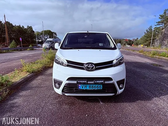 Toyota Proace 2017 photo 2