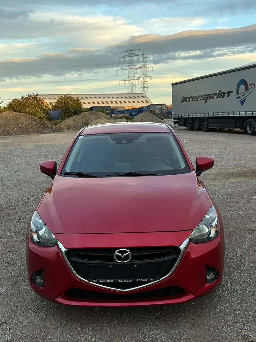 Mazda Mazda2 2017 photo 3