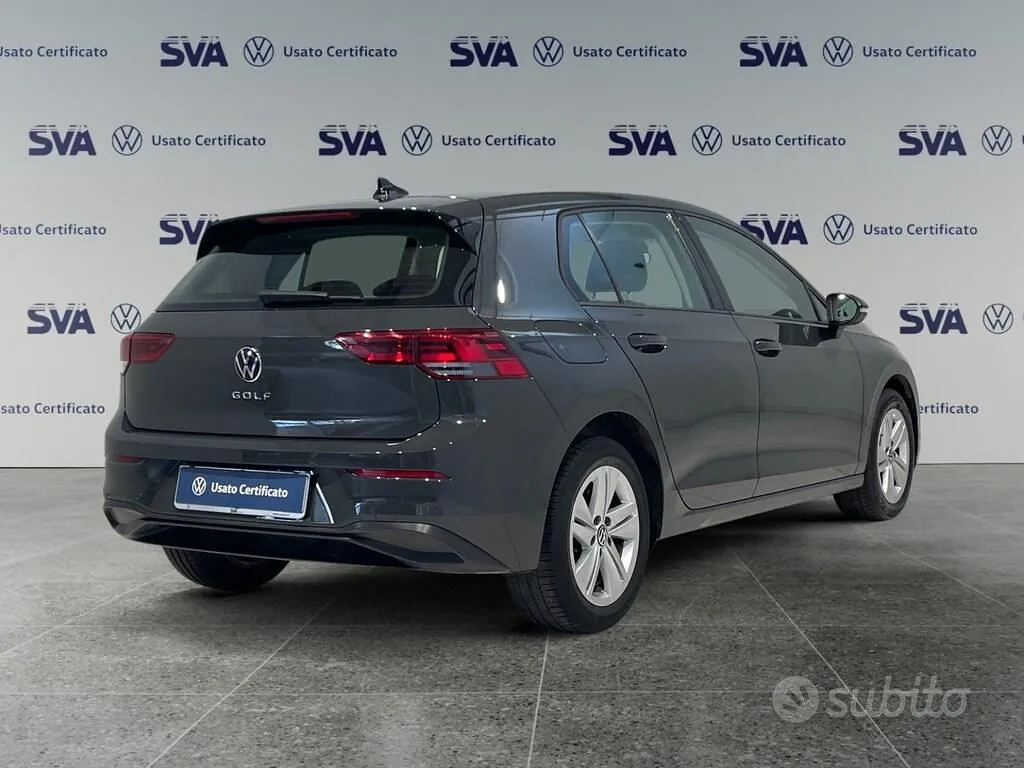 Volkswagen Golf 2023 photo 2