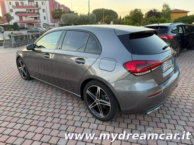 Mercedes-Benz A 180 2018 photo 5