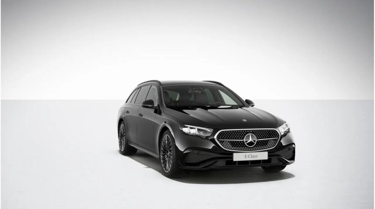 Mercedes-Benz E-Class photo 2