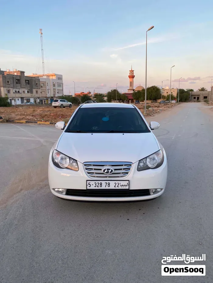 Hyundai Avante 2010 photo 5