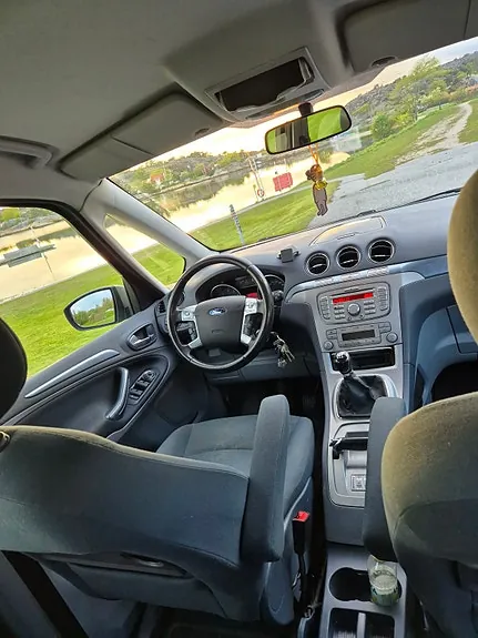 Ford Galaxy 2008 photo 5