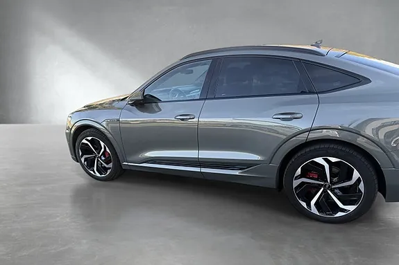 Audi Q8 E-Tron 2024 photo 2