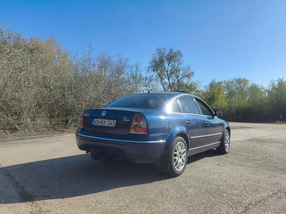 Volkswagen Passat 2004 photo 2