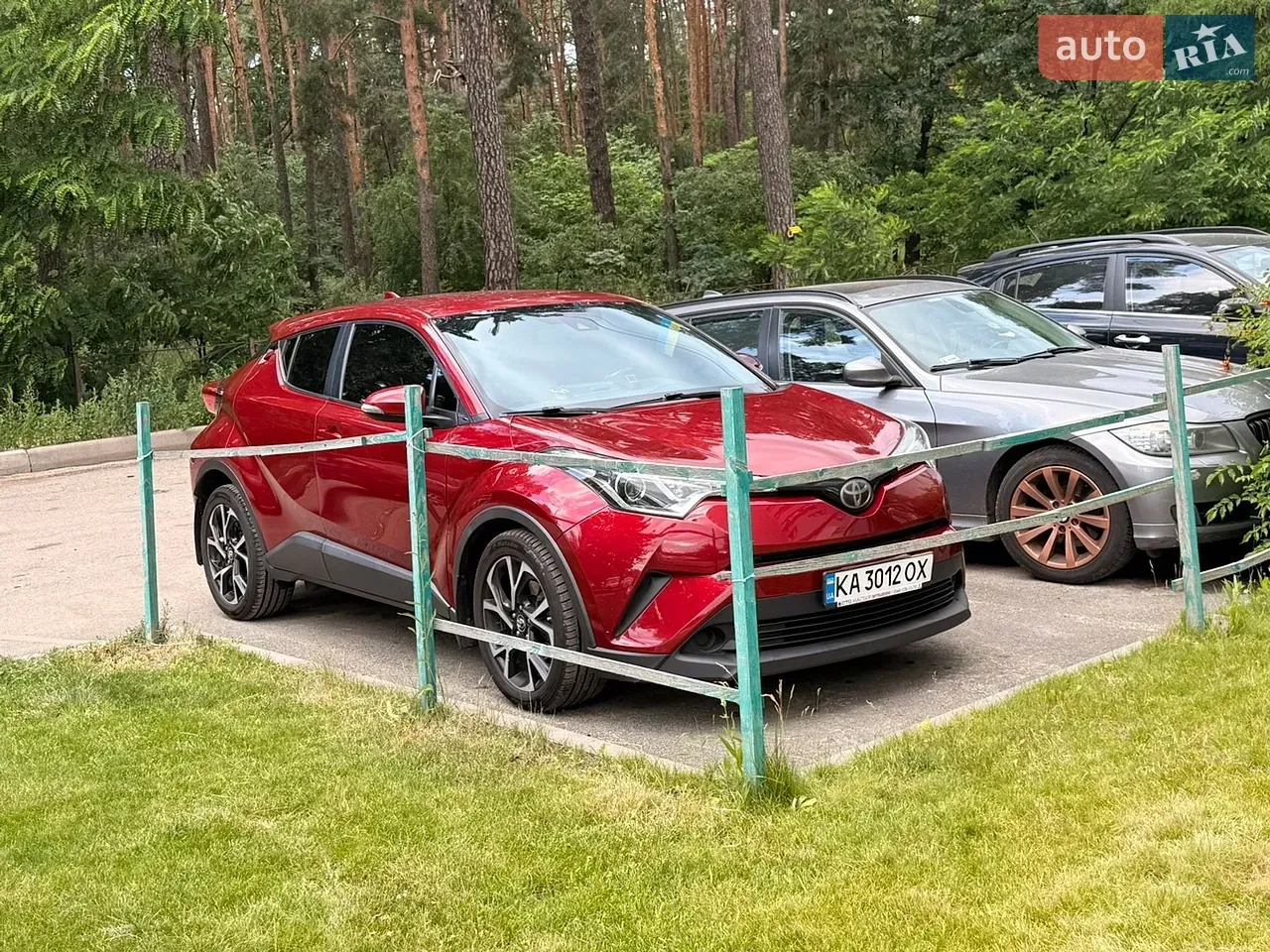 Toyota C-Hr 2018 photo 2