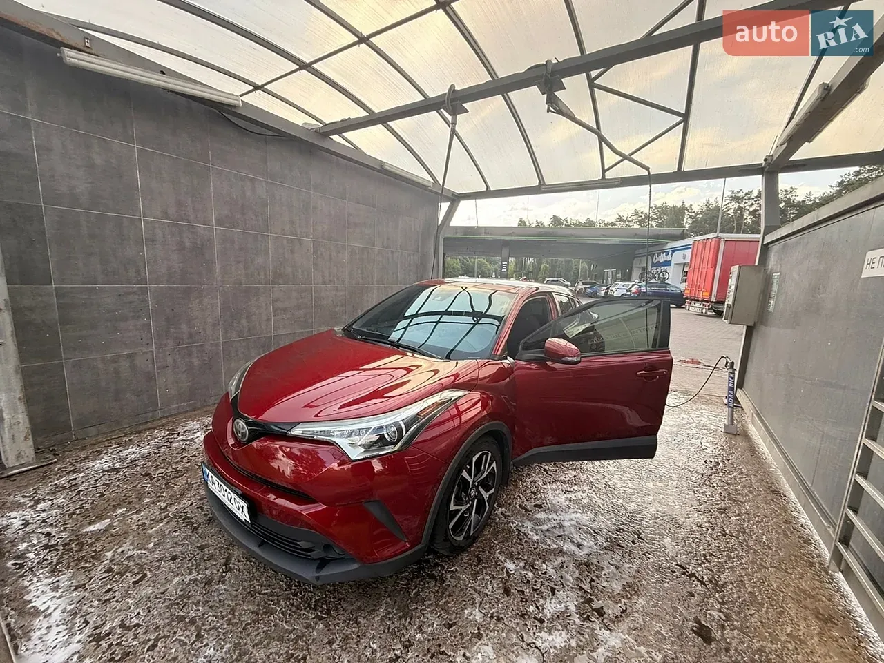 Toyota C-Hr 2018 photo 5
