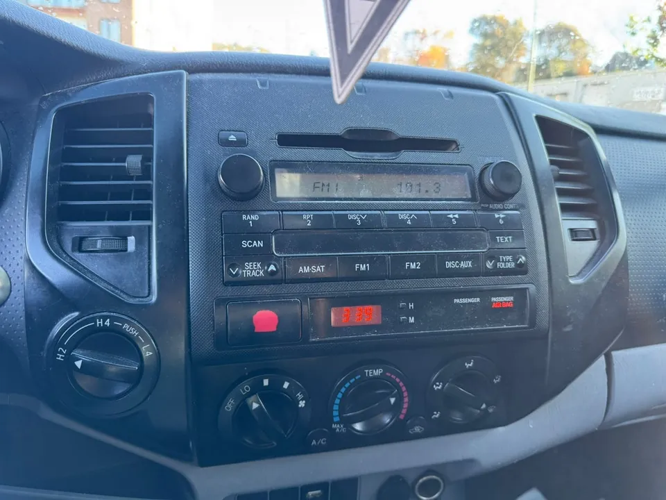 Toyota Tacoma 2012 photo 3