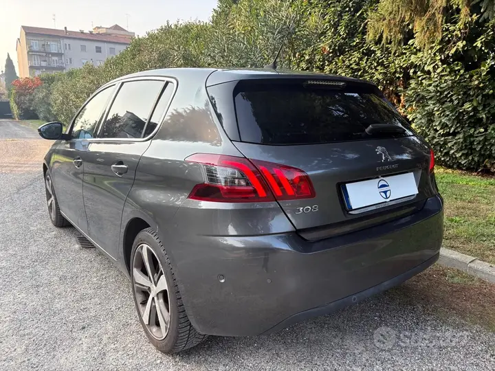 Peugeot 308 2019 photo 4