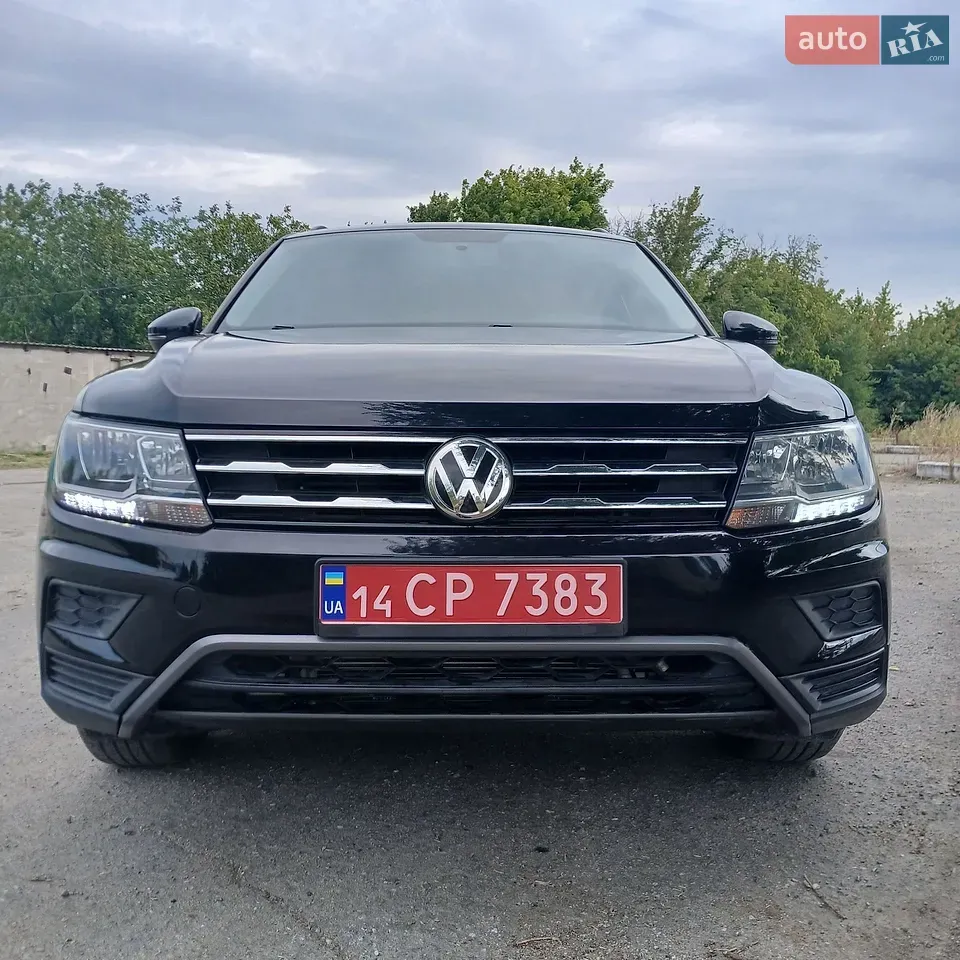 Volkswagen Tiguan 2021 photo 2