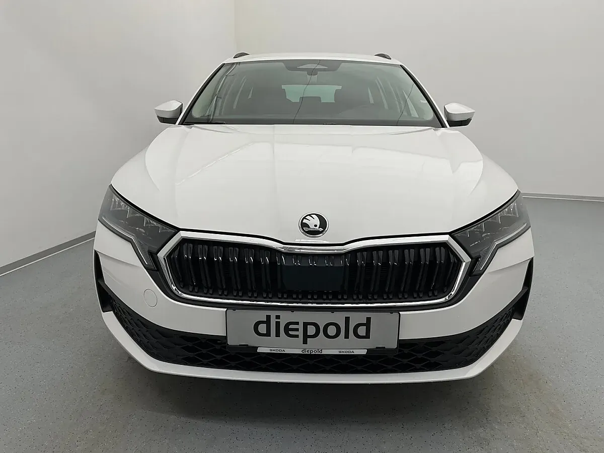 Skoda Octavia 2026 photo 2