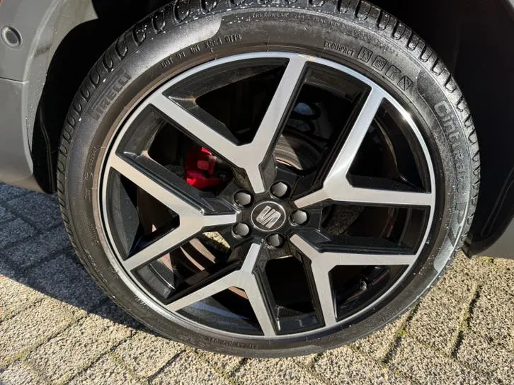 Seat Arona 2019 photo 2