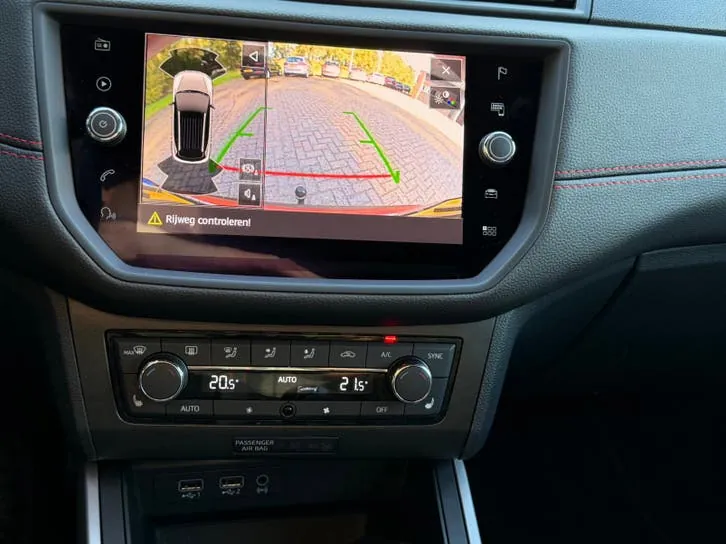 Seat Arona 2019 photo 3