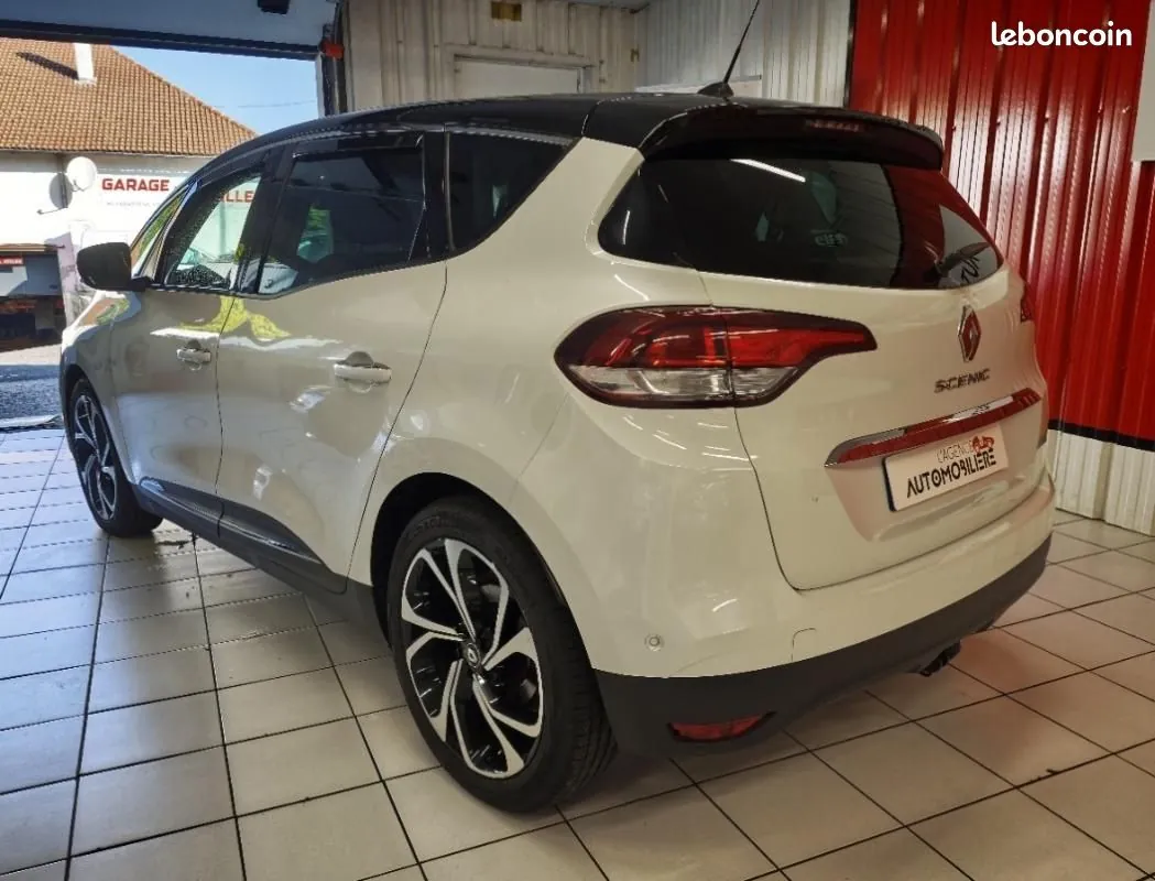 Renault Scenic 2019 photo 2