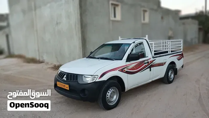 Mitsubishi L200 2009 photo 3