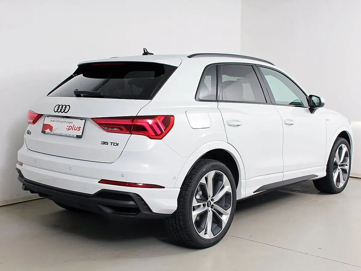 Audi Q3 2025 photo 2