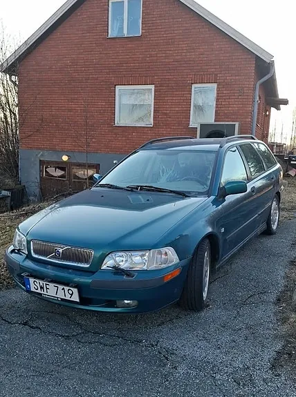 Volvo V40