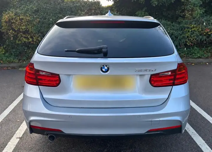 BMW 3 Series 2015 photo 4