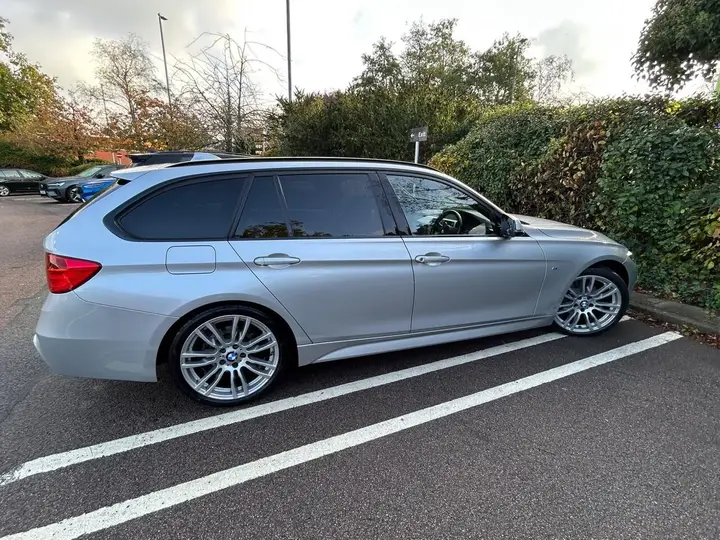 BMW 3 Series 2015 photo 3