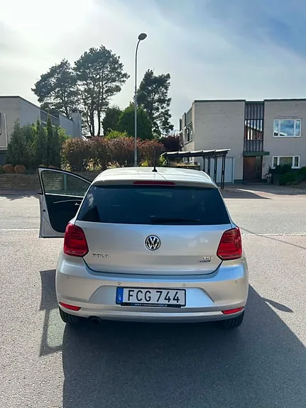 Volkswagen Polo 2015 photo 4
