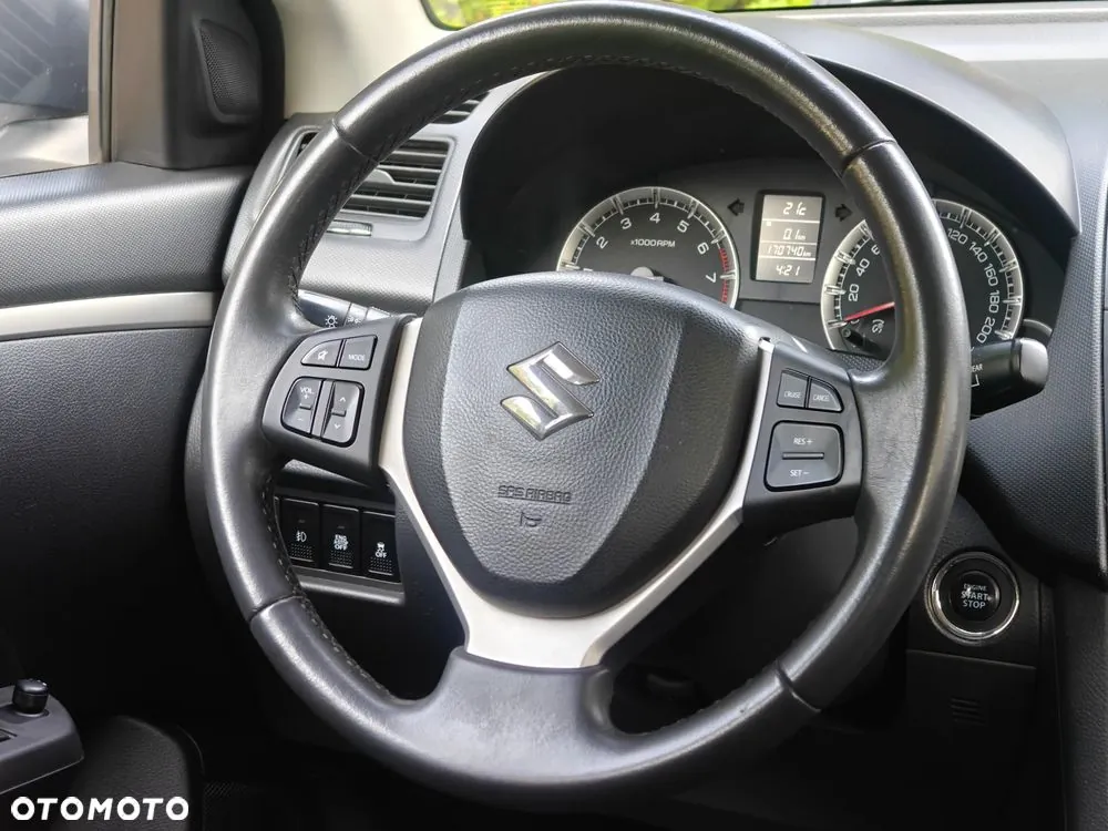 Suzuki Swift 2012 photo 5