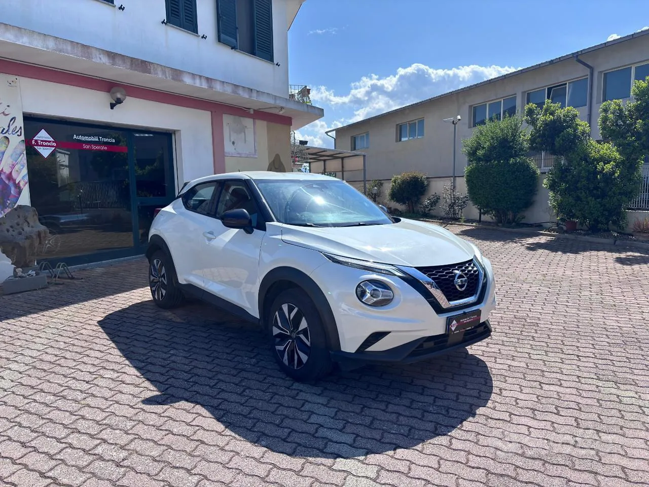 Nissan Juke 2022 photo 2