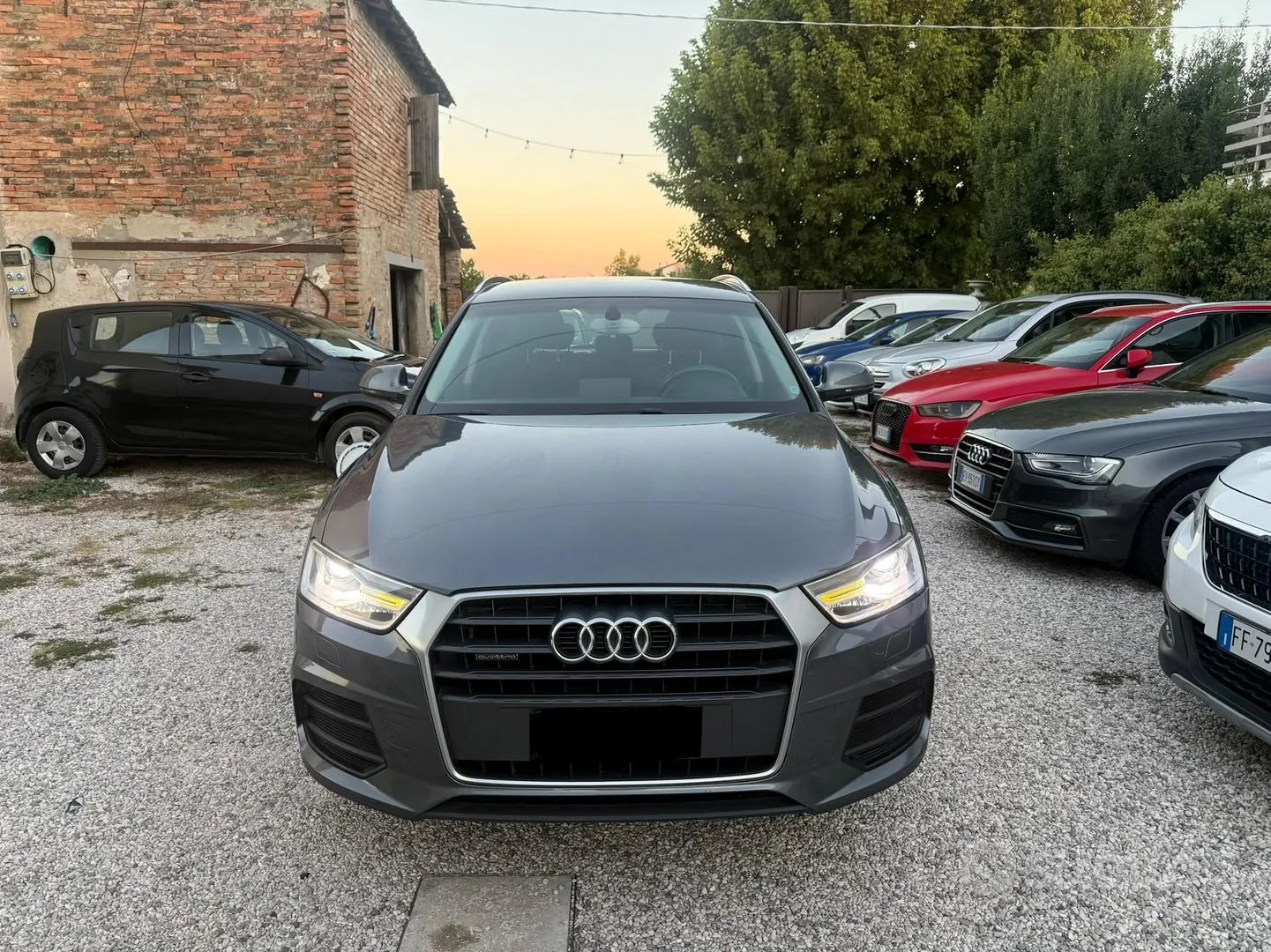 Audi Q3 2015 photo 2