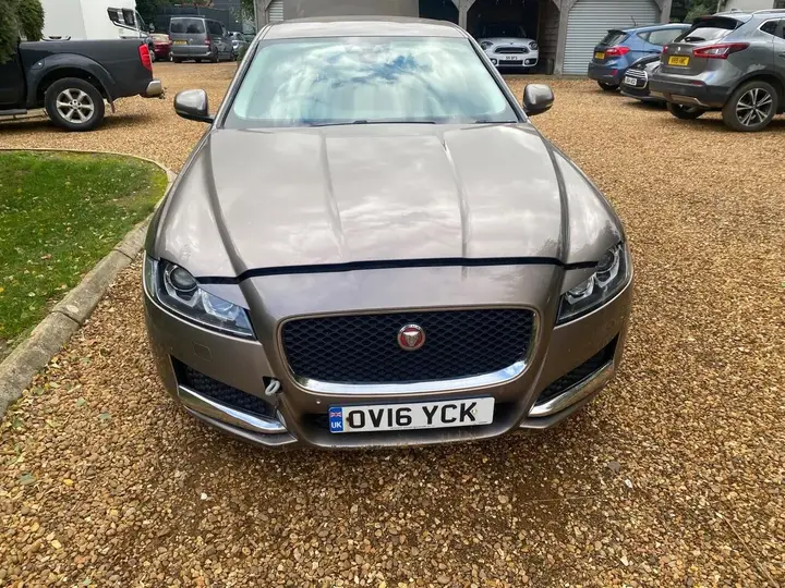 Jaguar Xf