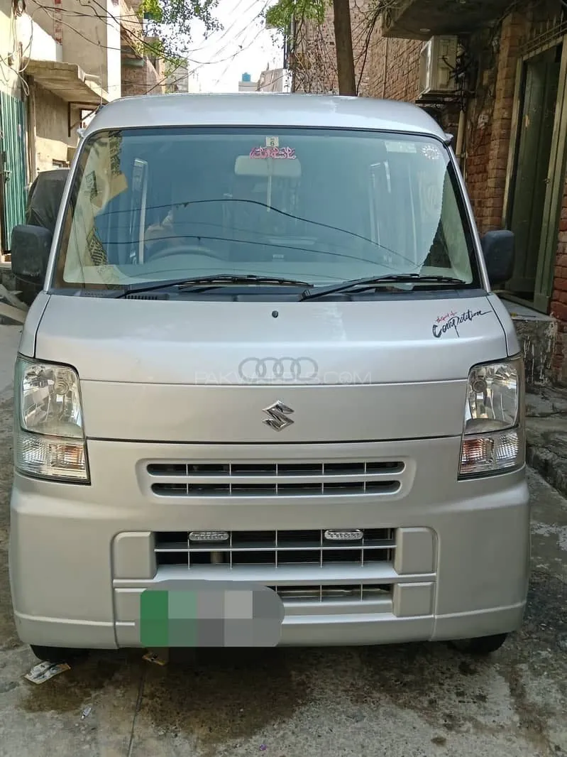 Suzuki Every 2012
