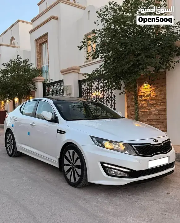 Kia Optima 2012 photo 2