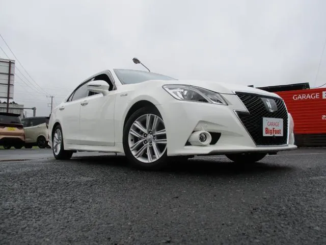 Toyota Crown Athlete Hybrid 2015 photo 3