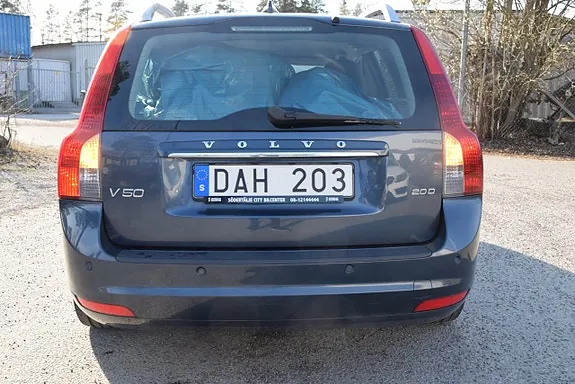 Volvo V50 2010 photo 4