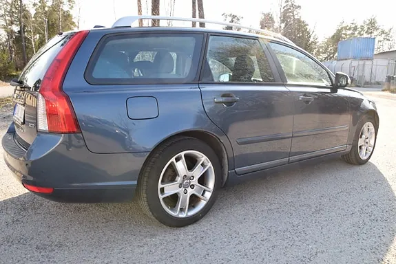 Volvo V50 2010 photo 5