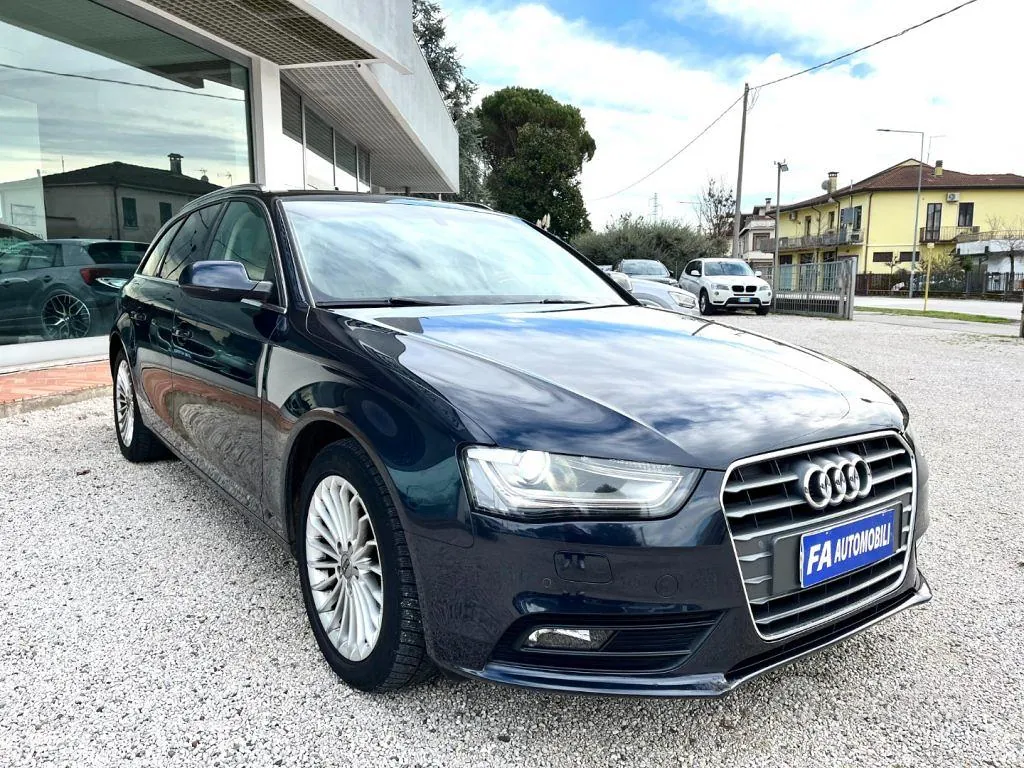 Audi A4 2014 photo 4