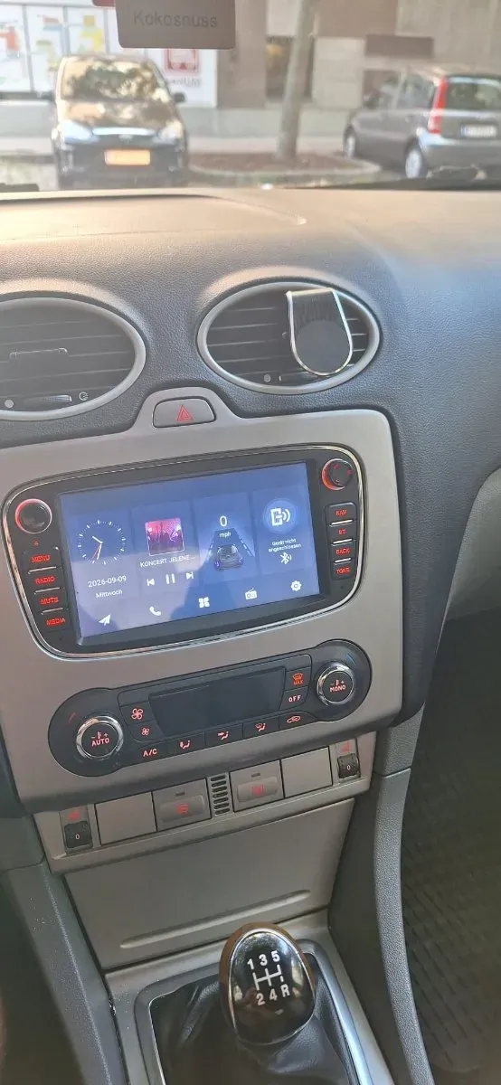 Ford Focus 2009 photo 2