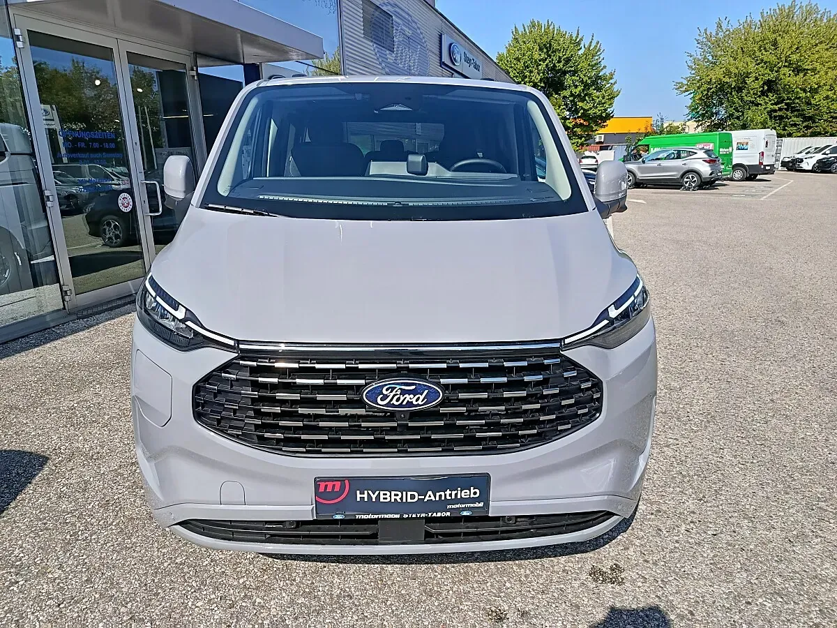 Ford Tourneo photo 2