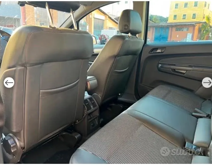 Opel Zafira 2011 photo 4