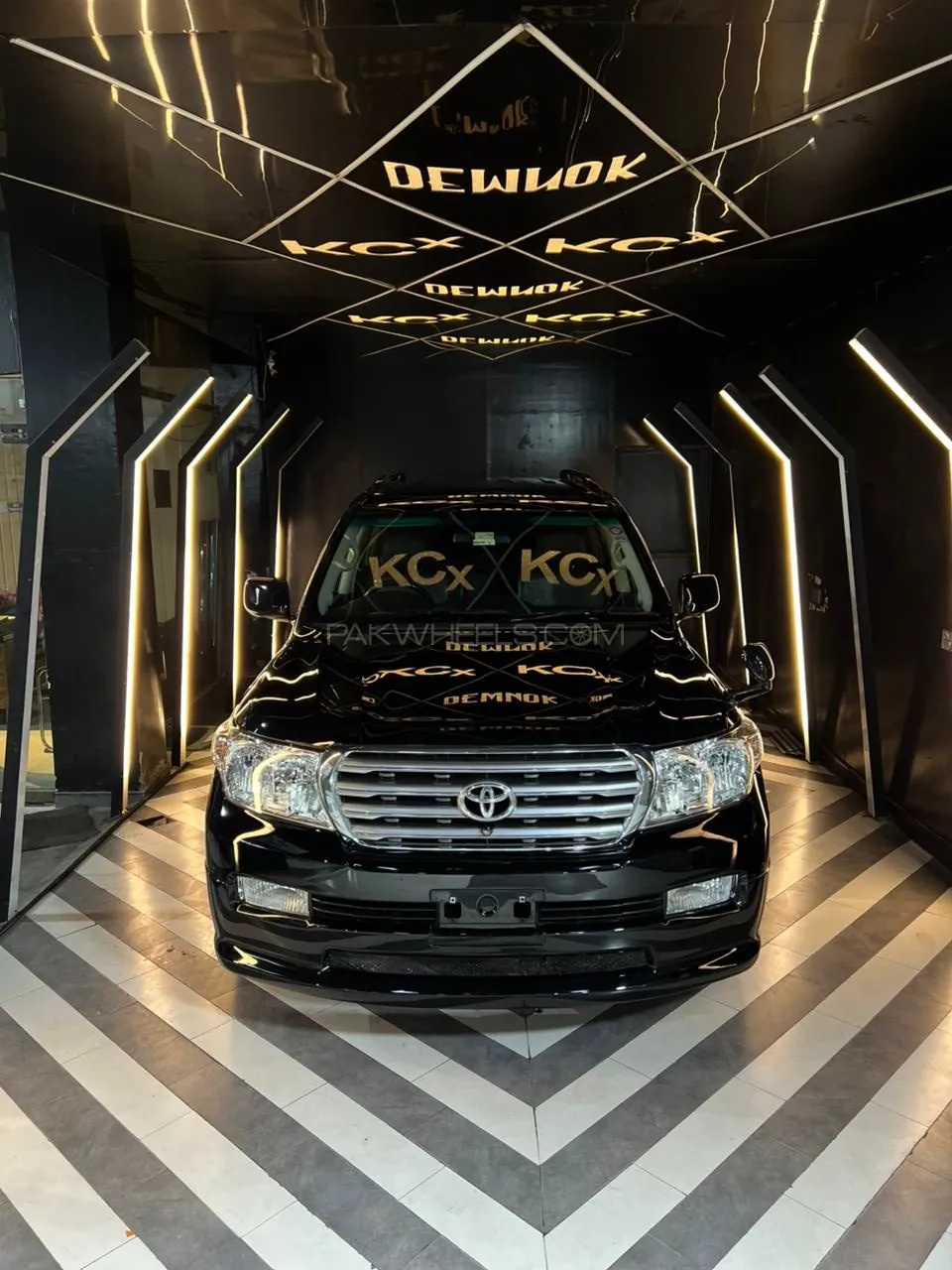 Toyota Land Cruiser