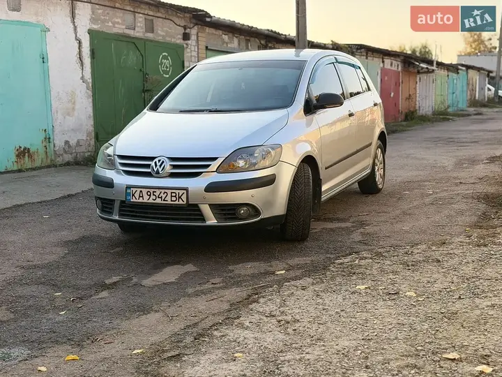 Volkswagen Golf Plus 2008 photo 4