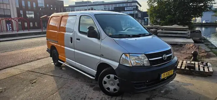 Toyota Hiace
