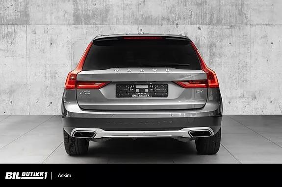 Volvo V90 Cross Country