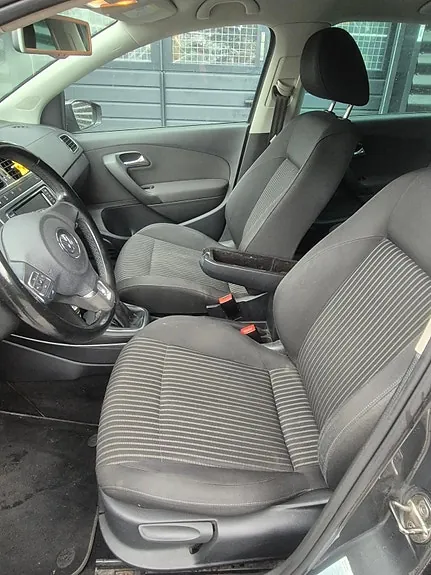 Volkswagen Polo 2010 photo 5