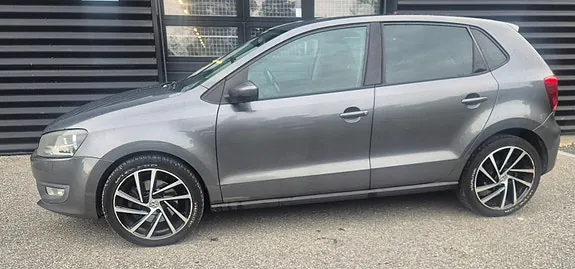 Volkswagen Polo 2010 photo 2