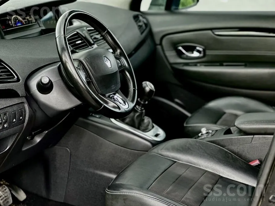 Renault Grand Scenic 2013 photo 5