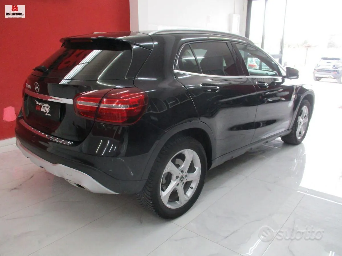 Mercedes-Benz Gla 2017 photo 2