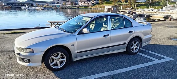 Mitsubishi Galant