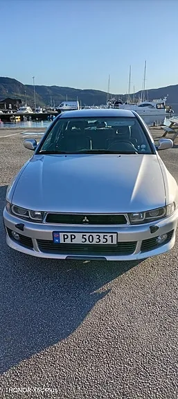 Mitsubishi Galant 2001 photo 2